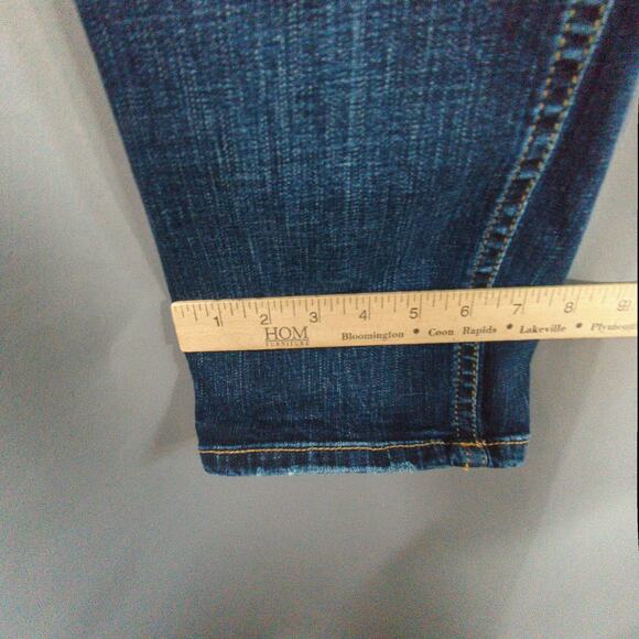 BKE Gabby Jeans Womens 33x32 Blue Curvy Fit Straight High Rise Stretch - Picture 7 of 8